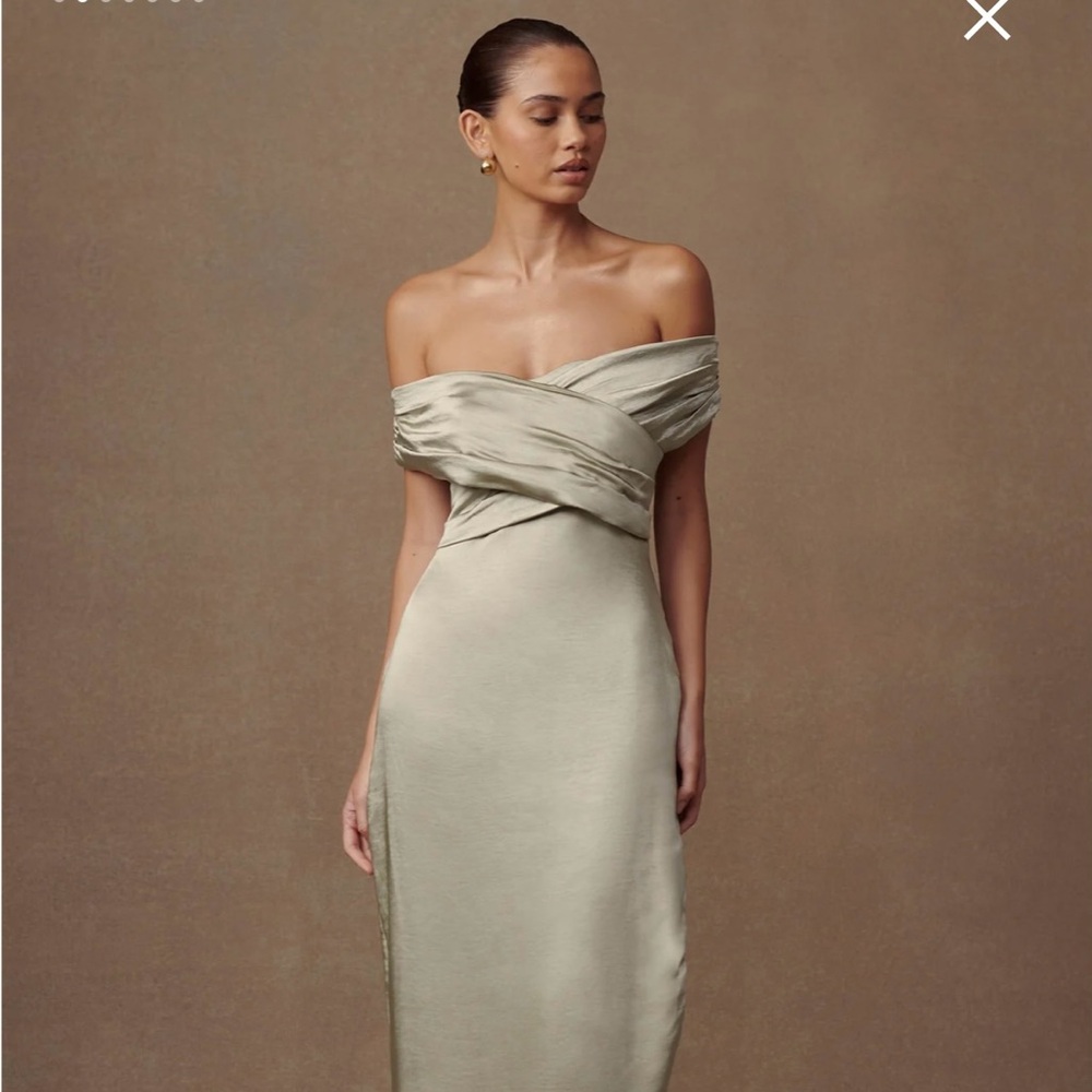 MESHKI Harley green bridesmaid dress